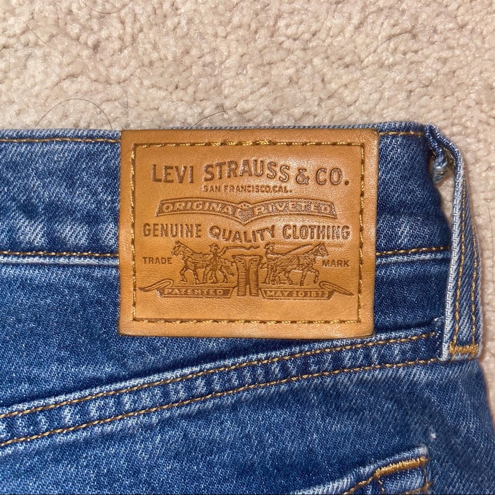 Levi's Blue Wedgie Straight Ankle Jeans